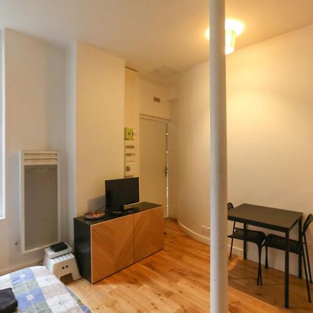 Nice And Comfortable Studio Apartment Paris Exterior foto
