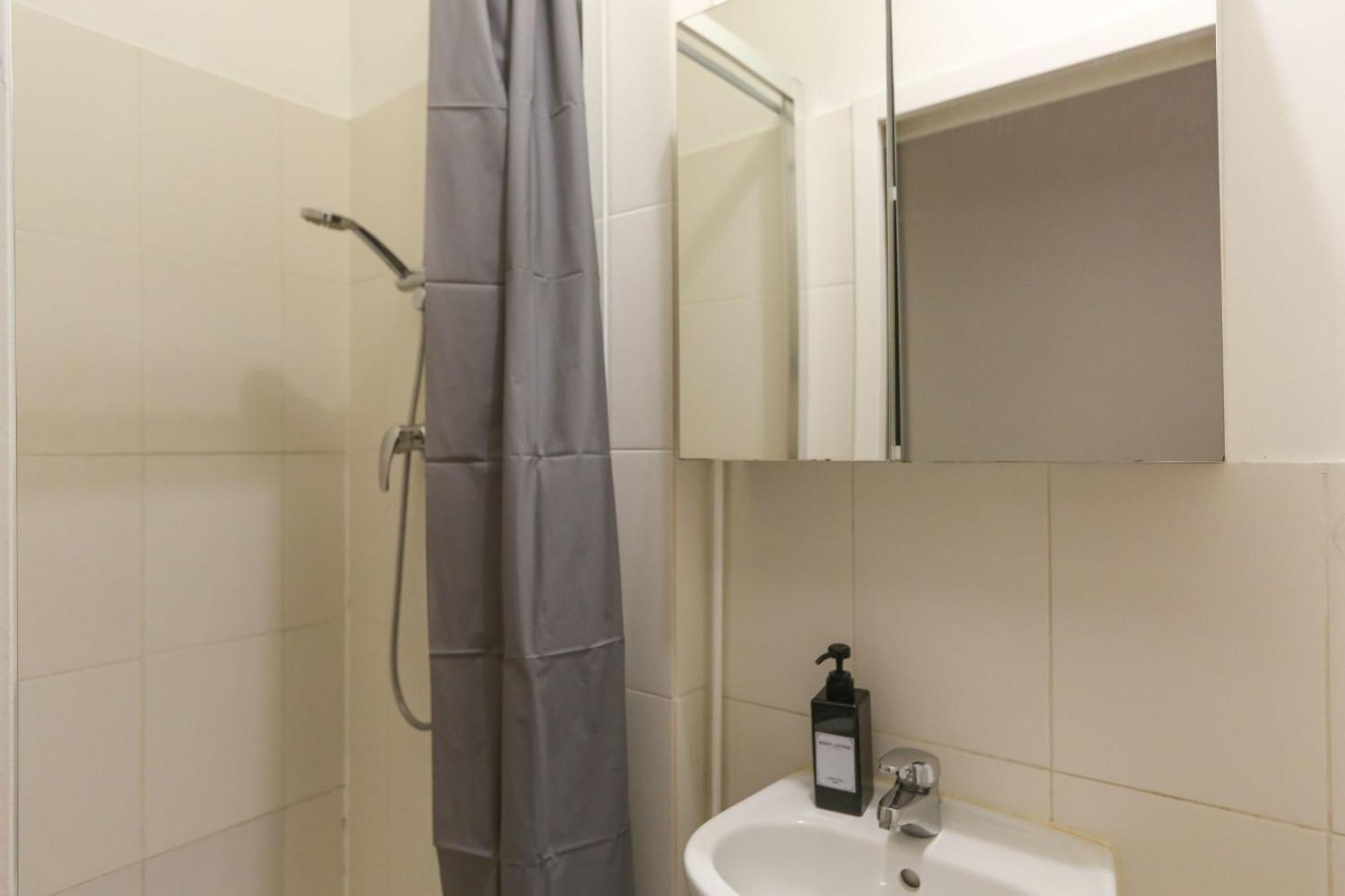 Nice And Comfortable Studio Apartment Paris Exterior foto