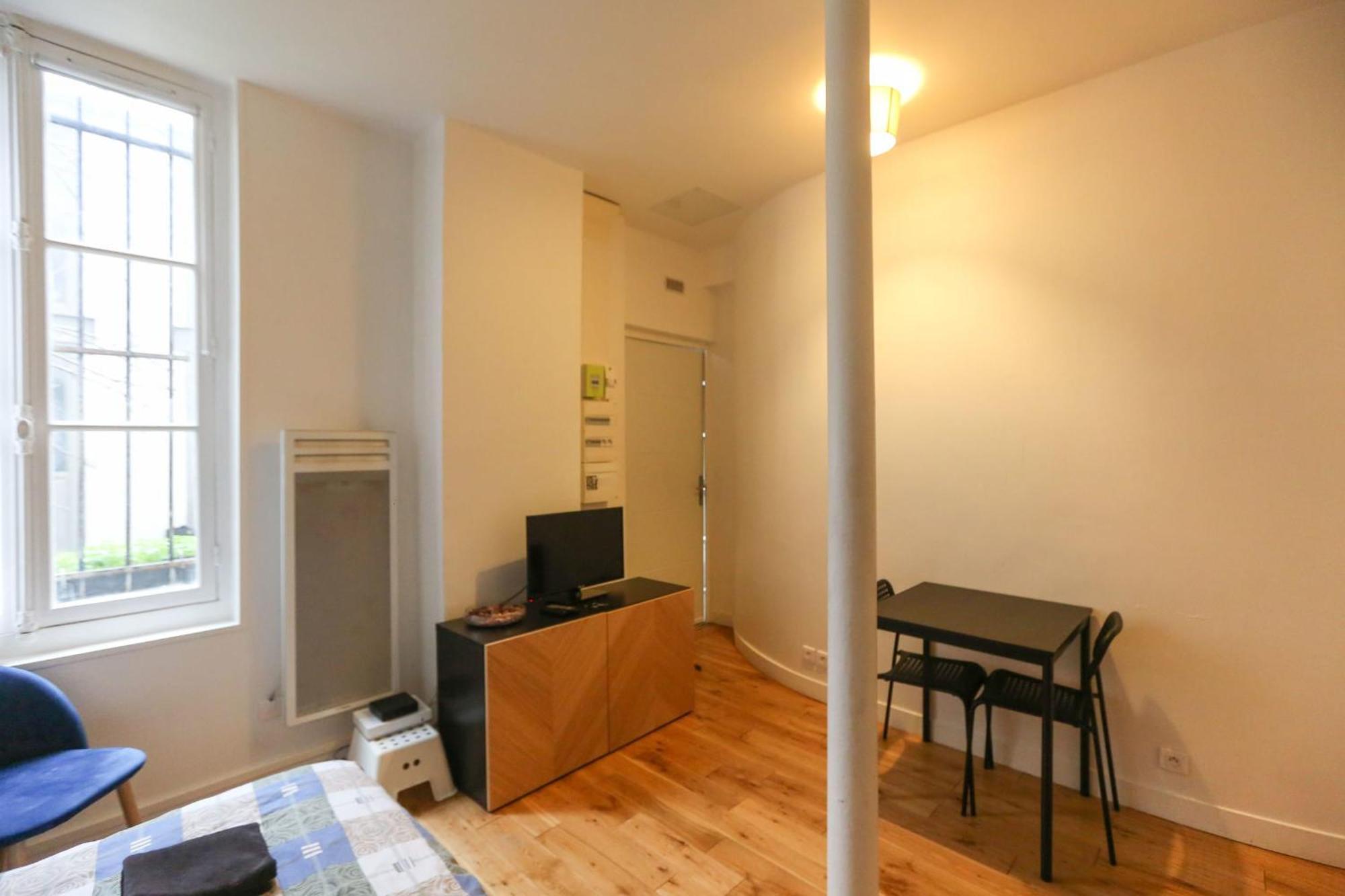 Nice And Comfortable Studio Apartment Paris Exterior foto